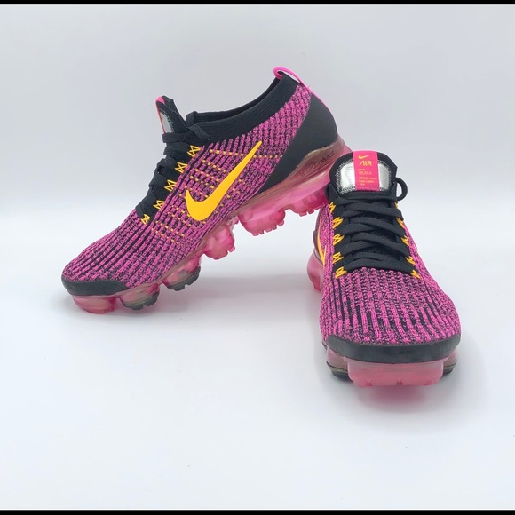 Nike Air VaporMax Flyknit 3 Women's Shoes - Picture 3 of 8